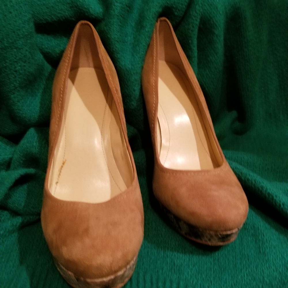 Women's shoes